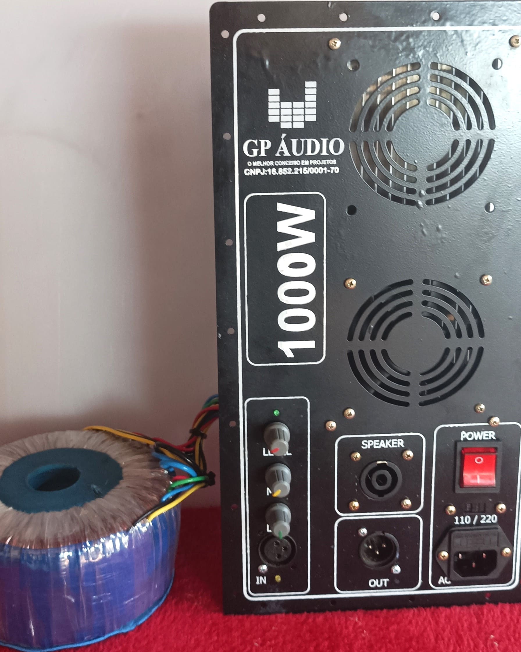 painel de 1000w rms médios e agudos
